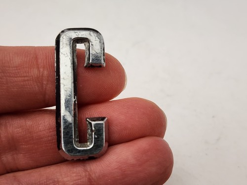 Letter chrysler emblem - letter,